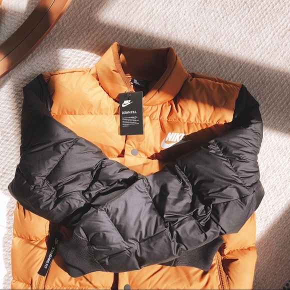 Mens sportwear Down Fill jacket - Picture 4 of 7